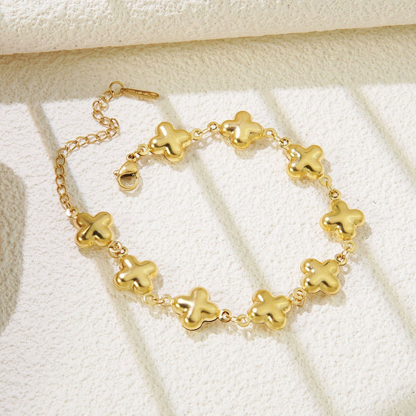 Wholesale Women's Heart Shaped Geometric Diamond Pattern Real Gold Plated Stainless Steel And Titanium Steel Bracelet For Office Ladies