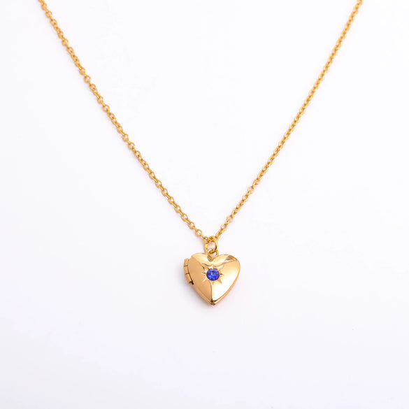 Wholesale Women's Heartshaped Copper And Titanium Steel Necklace With Diamond Design And Cross Chain