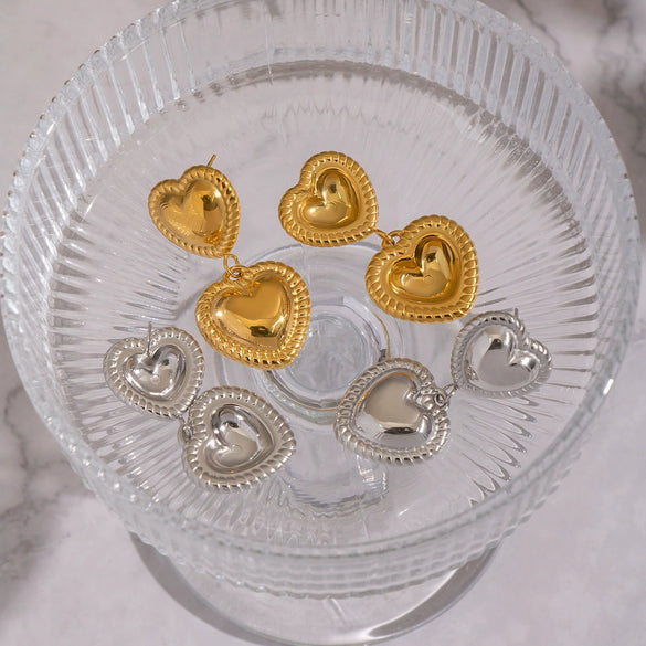 Wholesale Women's Heartshaped Lace Texture Patchwork Stainless Steel Earrings With Vacuum Real Gold Plating