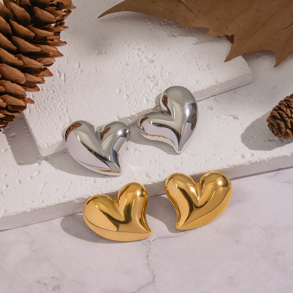 Wholesale Women's Heartshaped Stainless Steel Earrings With Vacuum Real Gold Plating In Pvd Furnace