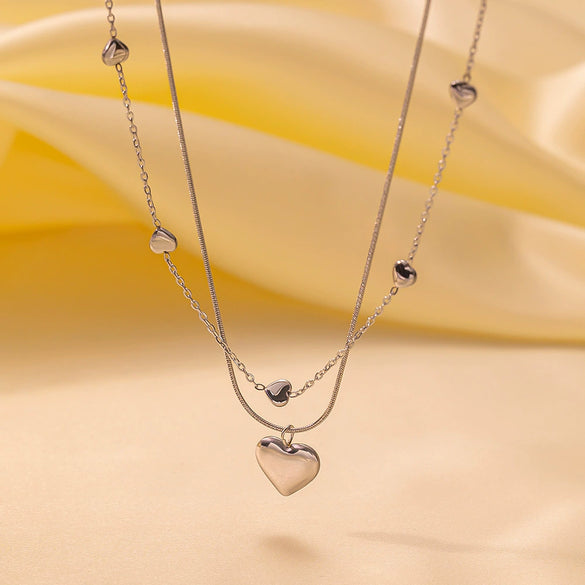 Wholesale Women's Heartshaped Titanium Steel Electroplated Necklace With O Word Chain