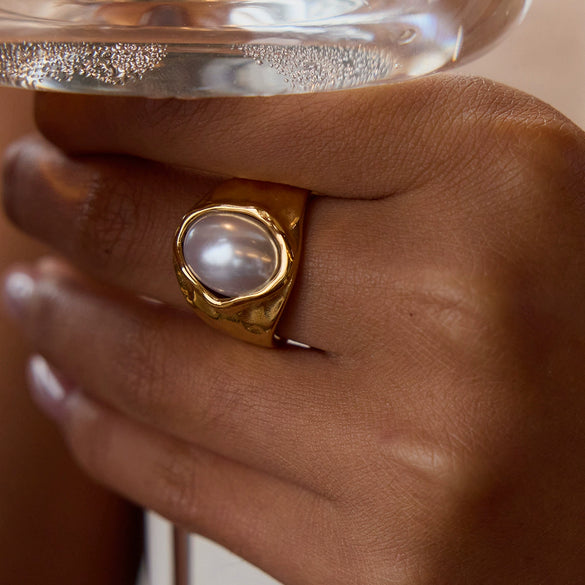 Wholesale Women's High End Imitation Pearl Ring In Geometric Shape Made Of Stainless Steel With Electroplating Non Fading Jewelry