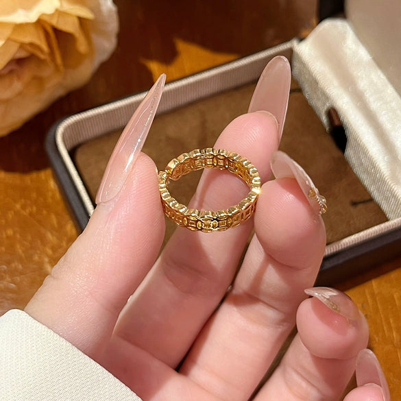 Wholesale Women's Hollow Copper Coin Ring Electroplated Gold Inlaid Zircon Jewelry