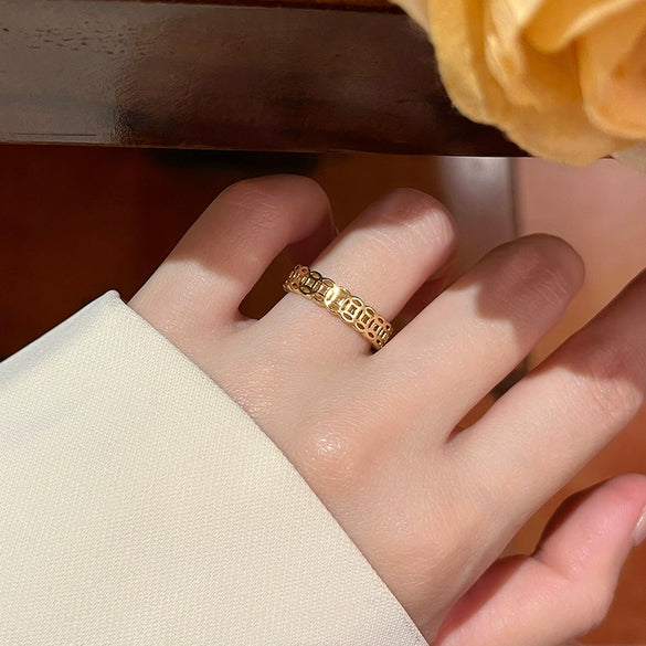 Wholesale Women's Hollow Copper Coin Ring Electroplated Gold Inlaid Zircon Jewelry