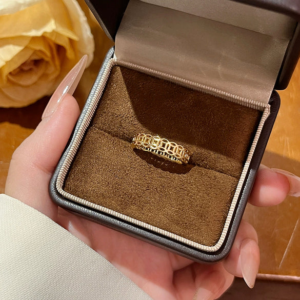 Wholesale Women's Hollow Copper Coin Ring Electroplated Gold Inlaid Zircon Jewelry