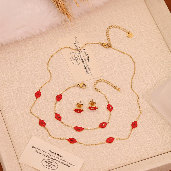 Wholesale Women's Ice Cute Red Lips Love Heart Shape Titanium Steel Necklace Set With Vacuum Plating In Furnace For Accessories