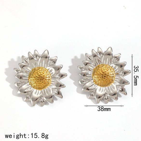 Wholesale Women's Ins Style Flower Pattern Titanium Steel And Stainless Steel Earrings With Pvd Furnace Vacuum Real Gold Plating