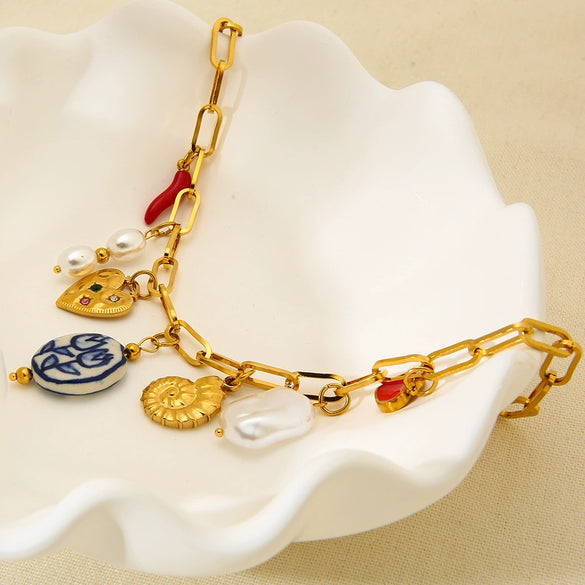 Wholesale Women's Ins Style Minimalist Geometric Heart And Flower Pattern Stainless Steel Cross Chain Necklace With 18K Gold Plating