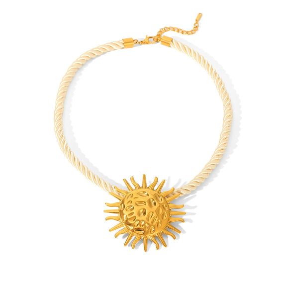 Wholesale Women's Ins Style Minimalist Geometric Stainless Steel Hammered Sun Pendant Necklace With Twist Chain And Electroplating