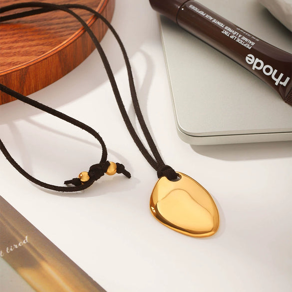 Wholesale Women's Insstyle Geometric Stainless Steel And Titanium Steel Gold Plated Pendant Necklace With Black Rope Chain