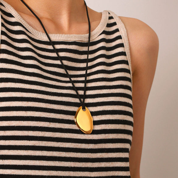 Wholesale Women's Insstyle Geometric Stainless Steel And Titanium Steel Gold Plated Pendant Necklace With Black Rope Chain