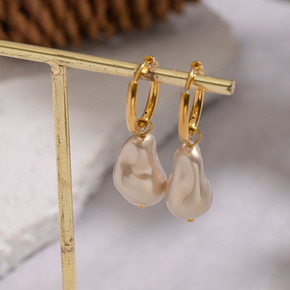 Wholesale Women's Irregular Baroque Geometric Light Luxury Minimalist Stainless Steel Pvd Furnace Vacuum Real Gold Plated Pearl Earrings Jewelry