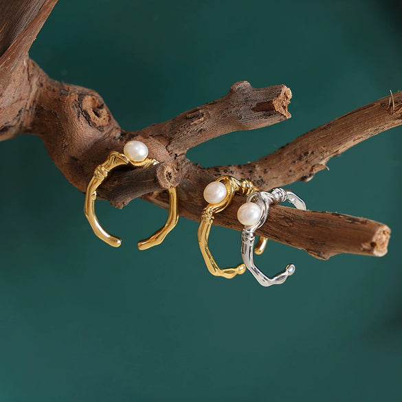 Wholesale Women's Irregular Geometric Titanium Steel Ring Inlaid With Natural Freshwater Pearl Electroplated