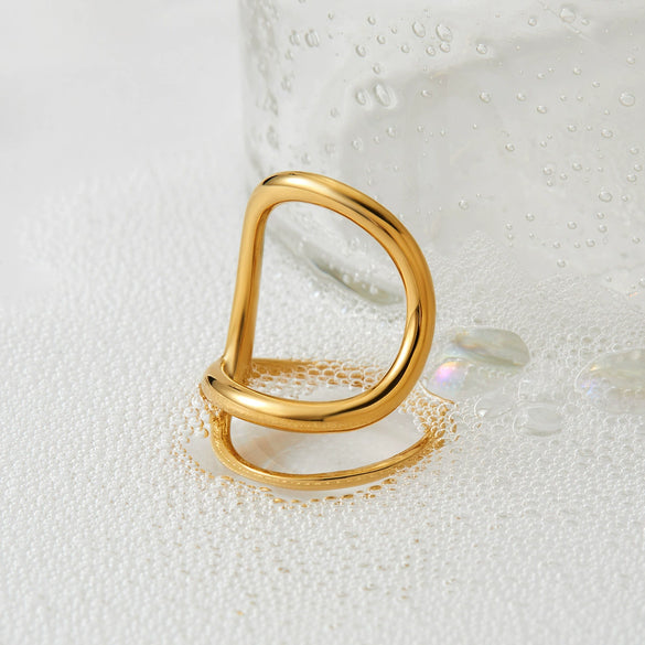 Wholesale Women's Irregular Twisted Line Ring Stainless Steel Electroplated