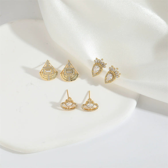 Wholesale Women's Jewelry Copper Heart Shape Zirconia Simple Vintage Earrings