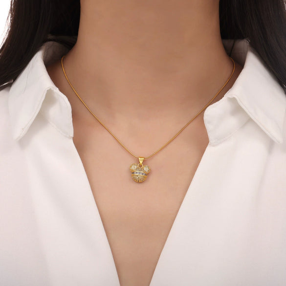 Wholesale Women's Jewelry Copper Pendant With Diamondembedded Cartoon Bear Geometric Style Titanium Steel Oshaped Clavicle Chain Electroplated