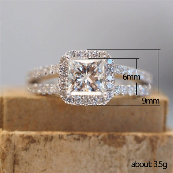 Wholesale Women's Jewelry Copper Wedding Ring Retro Hollow Geometric Micro Inlaid Zircon