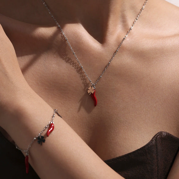 Wholesale Women's Jewelry Ferris Wheel Four Leaf Clover Red Chili Pendant Necklace In Stainless Steel With Enamel Glaze And Electroplating