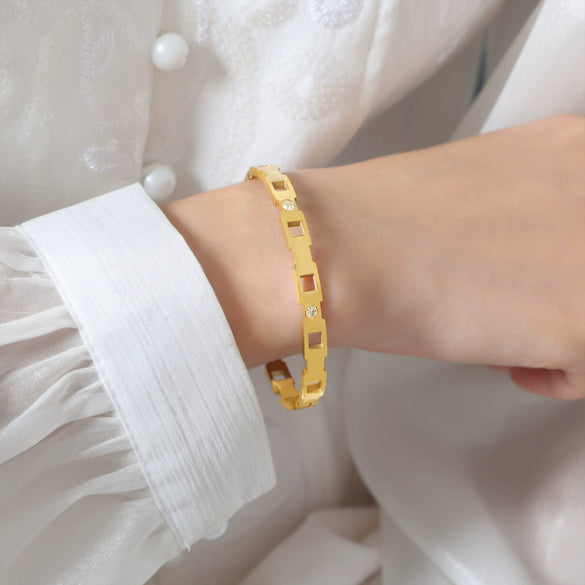 Wholesale Women's Jewelry Ferris Wheel Niche Geometric Style Bracelet Titanium Steel Inlaid With Sparkling Zircon 18K Gold Plated