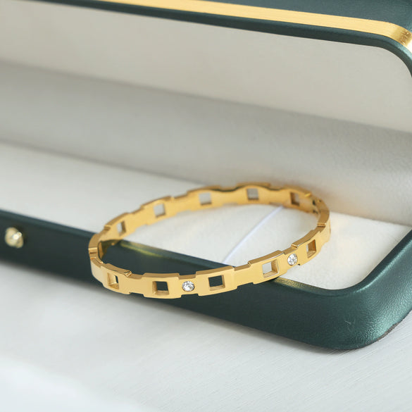 Wholesale Women's Jewelry Ferris Wheel Niche Geometric Style Bracelet Titanium Steel Inlaid With Sparkling Zircon 18K Gold Plated