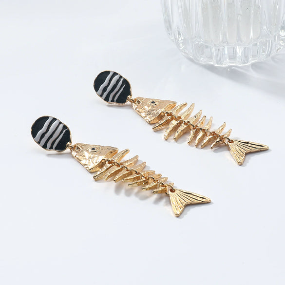 Wholesale Women's Jewelry Retro Old Money Style Fishbone Water Ripple Animal Zodiac Zinc Alloy Earrings Electroplated