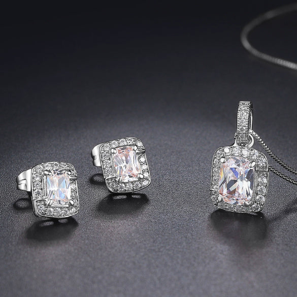 Wholesale Women's Jewelry Set With Alloy And Artificial Crystal Square Pattern Electroplated Ochain Earrings Pendant Necklace And Bracelet