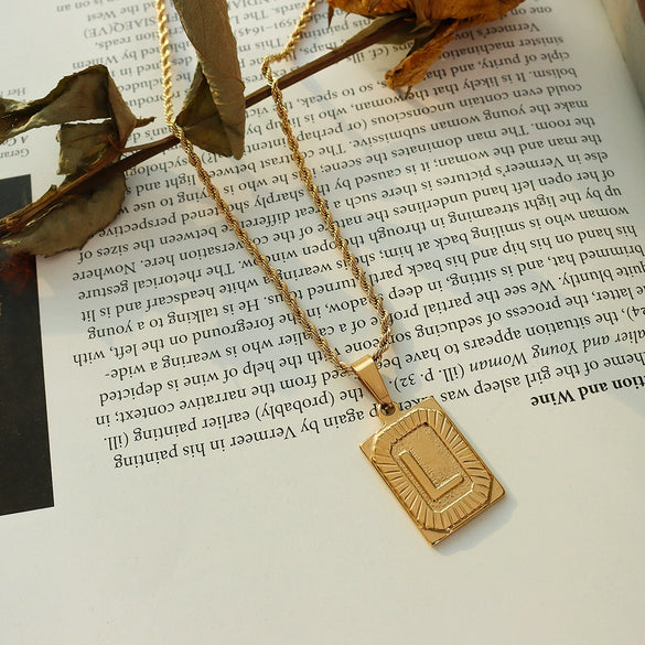 Wholesale Women's Jewelry 316L Stainless Steel Luxury Retro Necklace With Geometric Pattern And Electroplating Treatment