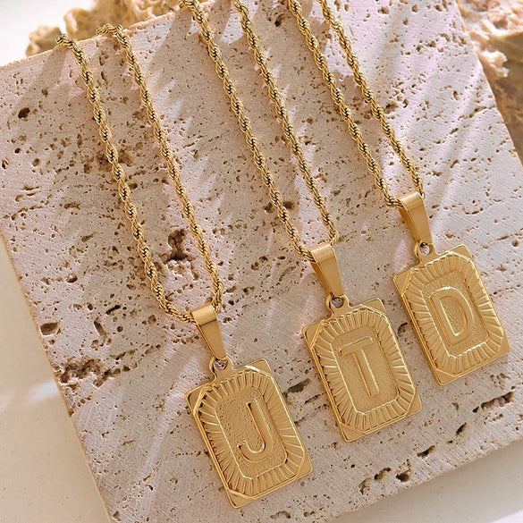 Wholesale Women's Jewelry 316L Stainless Steel Luxury Retro Necklace With Geometric Pattern And Electroplating Treatment