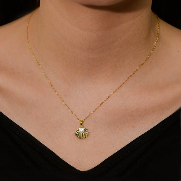 Wholesale Women's 14K Gold Plated S925 Sterling Silver Pearl Shell Diamond Design Cross Chain Clavicle Necklace
