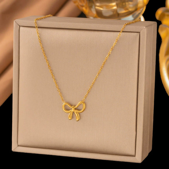 Wholesale Women's 18K Gold Plated Titanium Steel Bow Pendant Oshaped Chain Necklace With Vacuum Electroplating In Furnace