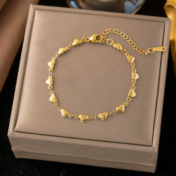 Wholesale Women's 18K Real Gold Plated Geometric Heartshaped Clavicle Necklace With Irregular Chain