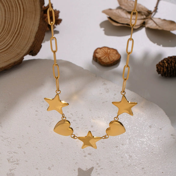 Wholesale Women's 18K Real Gold Plated Heartshaped Pendant Necklace With Paper Clip Chain In Sweet And Cool Style