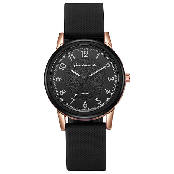 Wholesale Women's Leisure Quartz Watch With Alloy Case And Silicone Strap In Round Shape