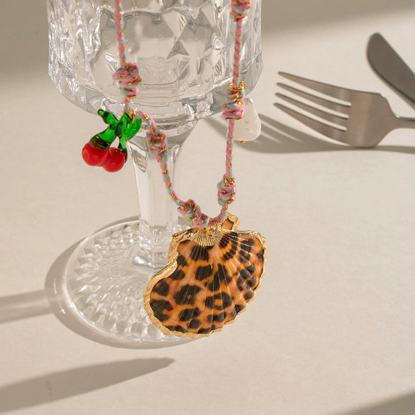 Wholesale Women's Leopard Print Shell And Stainless Steel Rope Chain Necklace With Weave Design