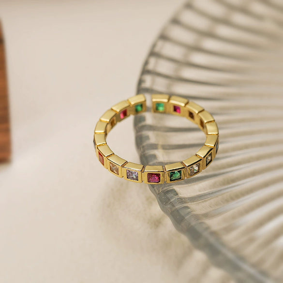 Wholesale Women's Light Luxury Copper Geometric Square And Circle Zirconia Ring
