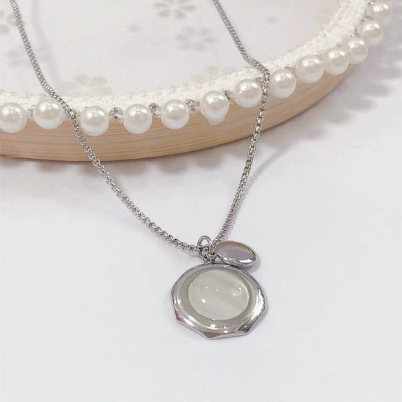 Wholesale Women's Light Luxury Fashion Versatile Titanium Steel Necklace With Geometric Pattern And Polish Finish