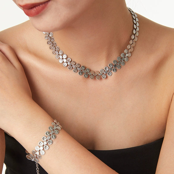 Wholesale Women's Light Luxury Flower And Sun Pattern Jewelry Set Titanium Steel Electroplated Necklace And Bracelet