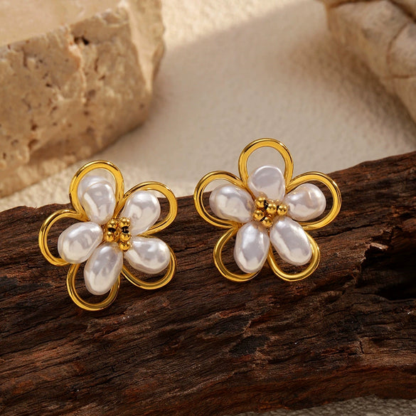 Wholesale Women's Light Luxury Flower Pattern Stainless Steel Earrings With Pvd Furnace Vacuum Real Gold Plating