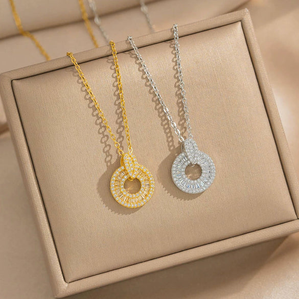 Wholesale Women's Light Luxury Geometric Copper And Zircon Necklace With Real Gold Plating For Clavicle