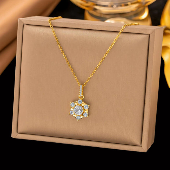 Wholesale Women's Light Luxury Geometric Copper Pendant Necklace With 18K Real Gold Plating And Flash O Chain