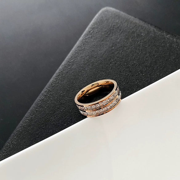 Wholesale Women's Light Luxury Geometric Doublelayer Gem Titanium Steel Electroplated Round Ring