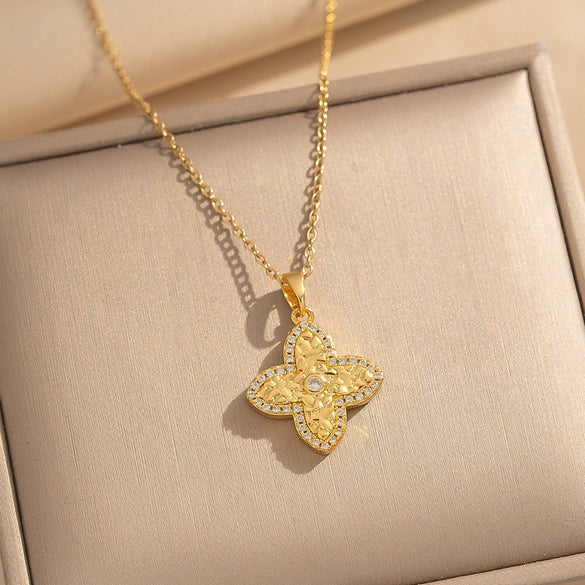 Wholesale Women's Light Luxury Geometric Gold Plated Copper And Zircon Clavicle Chain Necklace