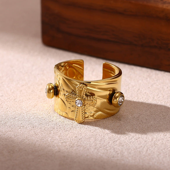 Wholesale Women's Light Luxury Geometric Heart Shape Inlaid With Gold Gold Plated Copper Ring