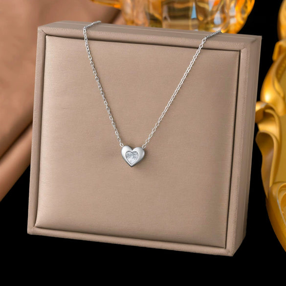 Wholesale Women's Light Luxury Geometric Heart Shape Titanium Steel Electroplated Flash O Chain Necklace