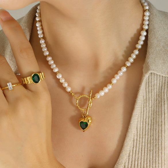 Wholesale Women's Light Luxury Geometric Heart Zircon Pendant Necklace With Natural Freshwater Pearl Chain And Titanium Steel Electroplating