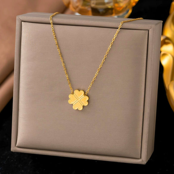 Wholesale Women's Light Luxury Geometric Heartshaped And Fourleaf Clover Stainless Steel Necklace With 18K Real Gold Plating