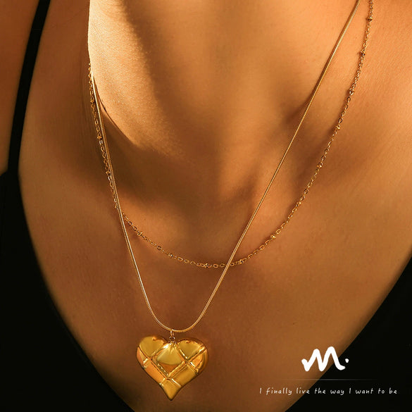 Wholesale Women's Light Luxury Geometric Hollow Check Love Pendant Necklace Stainless Steel 18K Gold Plated Regular Chain