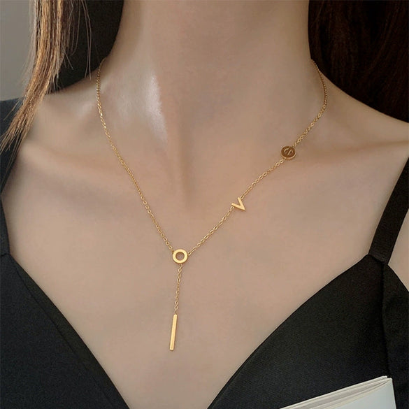 Wholesale Women's Light Luxury Geometric Love Letter Necklace With Titanium Steel Pendant And O Word Chain Electroplated