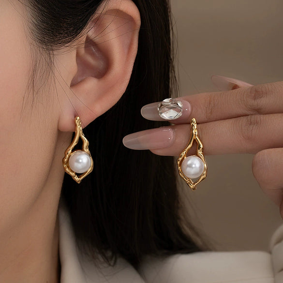 Wholesale Women's Light Luxury Geometric Pearl Titanium Steel 18K Gold Plated Earrings