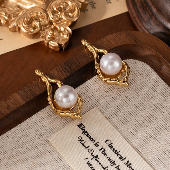 Wholesale Women's Light Luxury Geometric Pearl Titanium Steel 18K Gold Plated Earrings